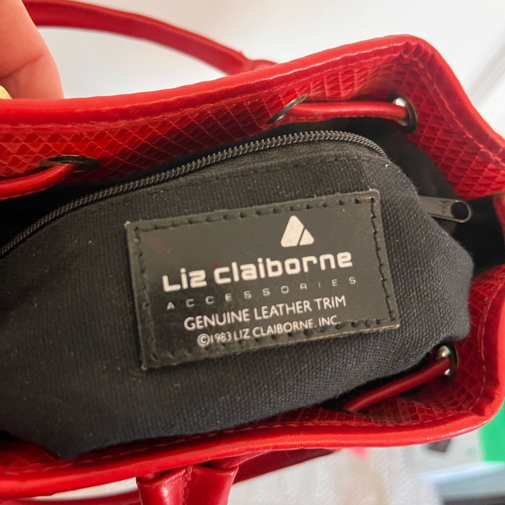 Vintage Liz Claiborne signature red drawstring bucket - Picture 9 of 9